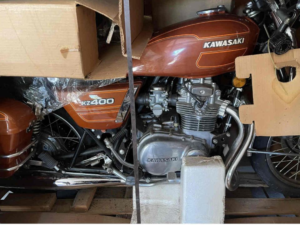 Kawasaki KZ400 1977